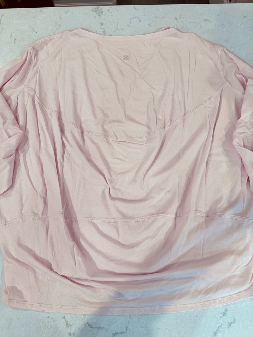 Lululemon Back In Action Shirt - Picture 6 of 7